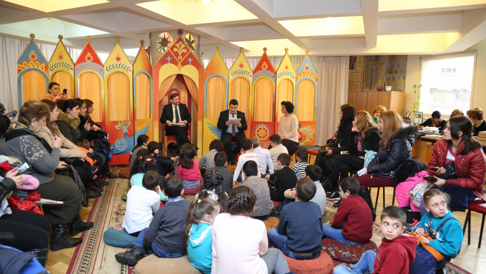 Czech Republic Ambassador to Armenia Mr. Petr Mikyska reads a fairy tale in Czech for kids at Khnko Aper National Children's Library
