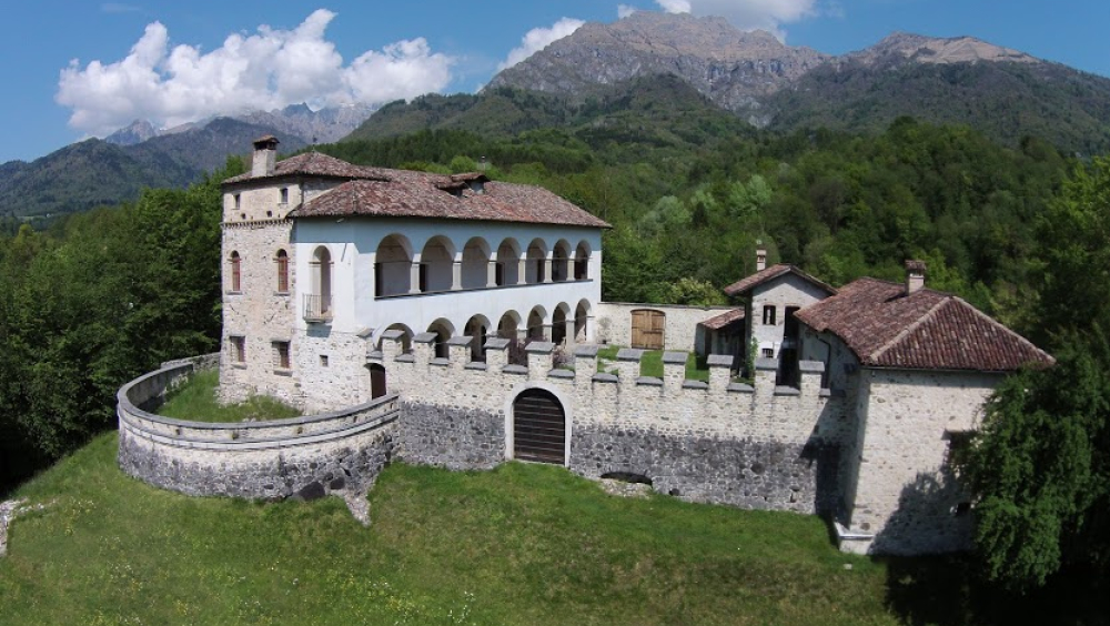 Castello di Lusa OK.jpg