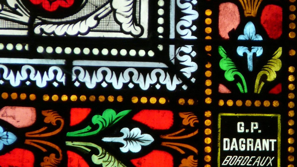 Saint-Louis-en-l'Isle_église_vitrail_nef_détail_(3)_signature.JPG