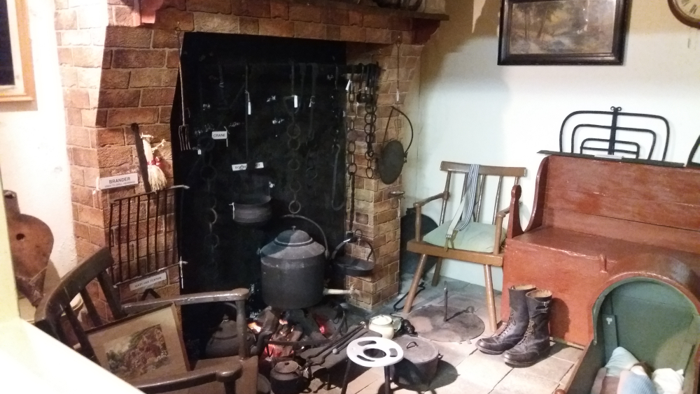 Th Garvagh Museum hearth.jpg
