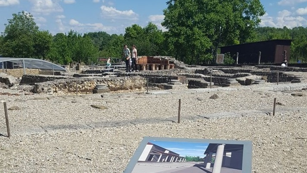 ARCHAEOLOGICAL PARK ANDAUTONIA