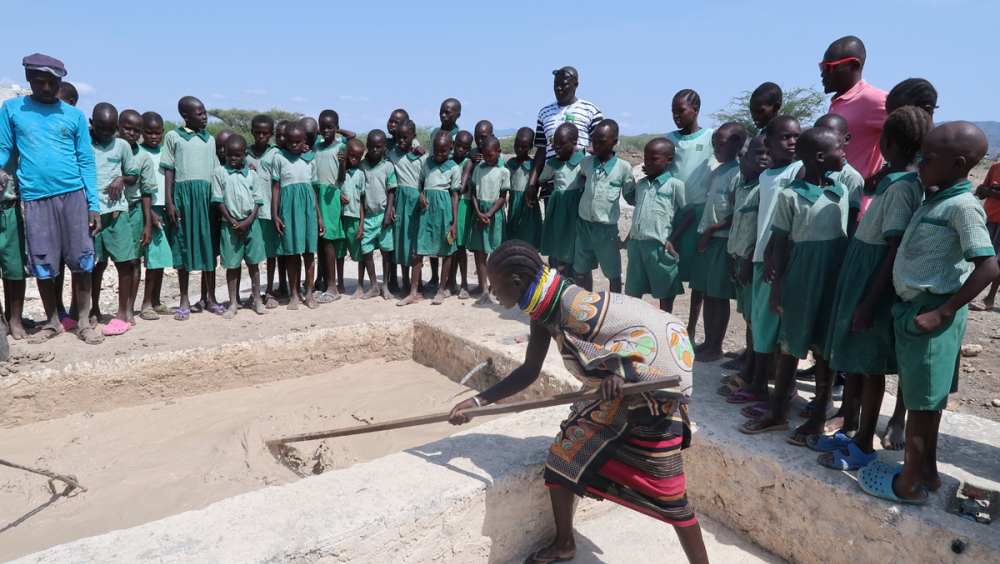 SLAKING QUICKLIME IN TURKANA