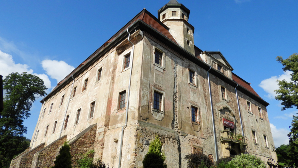 The Palce Struga photo - renaissance castle-the Czetras family-Bonemians-Czechs-who became Poles to eventually become Austrinas and Prussians