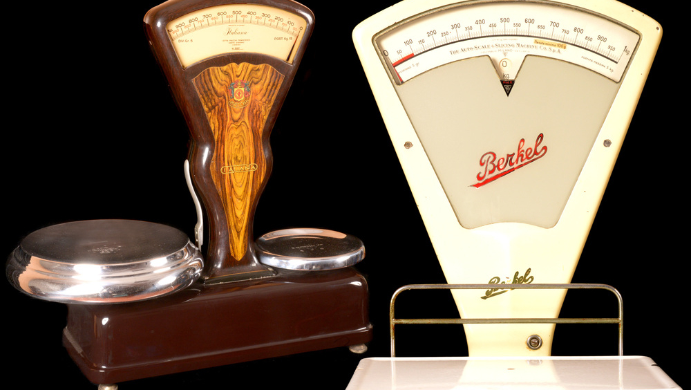 12 invv. 1226, 974D, semiautomatic shop scales Italiana Macchi and Berkel modello K, Italy XX cent, gift of Buratti Chiara - Gilibertifotografia