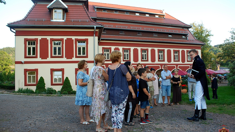 Visiting the Struga Palace 
