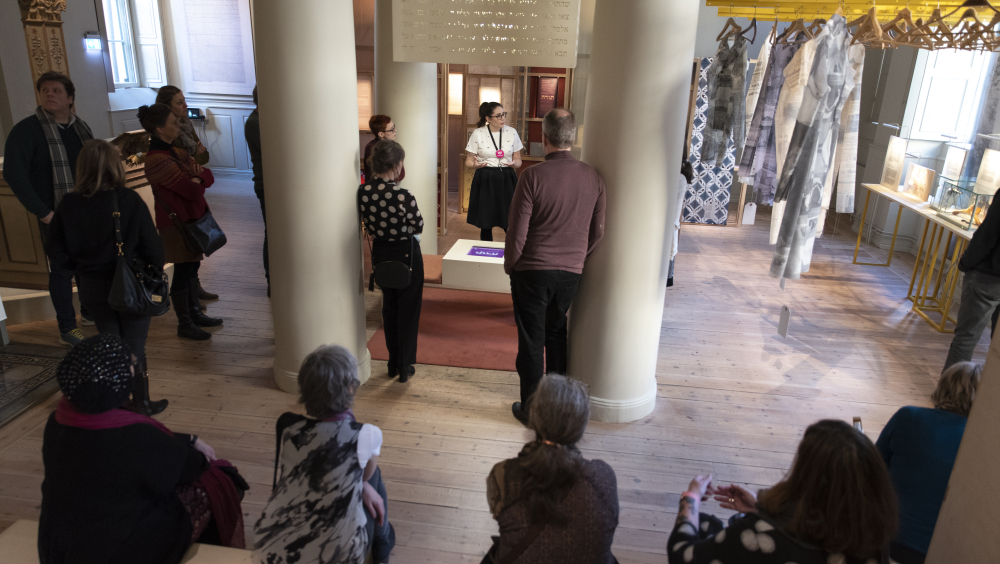 The four pillar Bimah structure in the old synagogue on Själagårdsgatan.