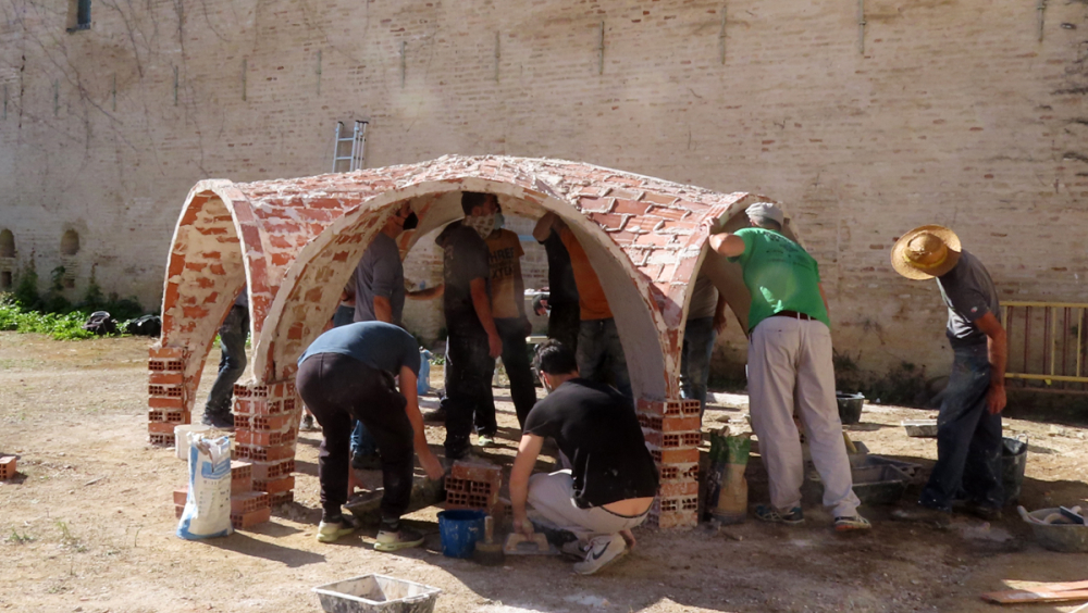 TILE VAULT WORKSHOP IN MORON