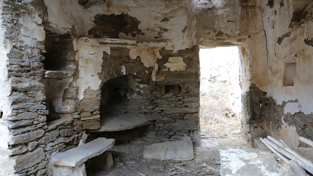 Abandoned rural residence in Paros with "parostia" (traditional cooking area).