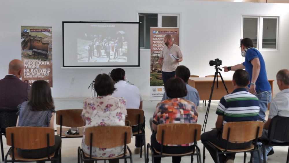 One of the lectures held in the municipality office