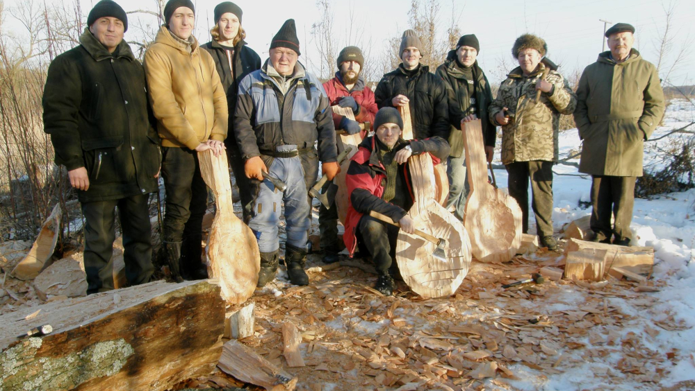 One of the first stages of kobza production