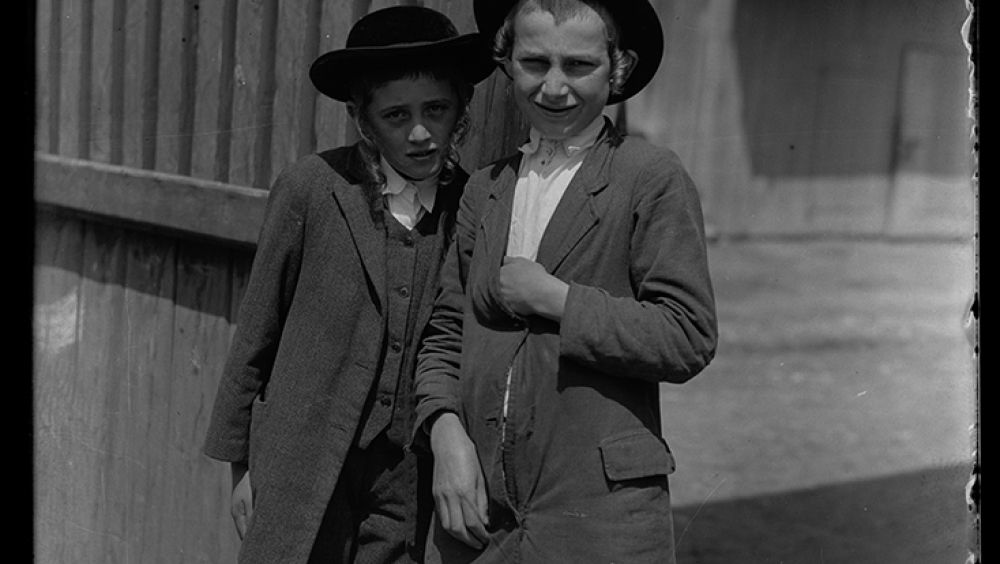 Yeshiva children from Sighet (source: National Museum of Romanian Peasant, Iosif Berman collection)