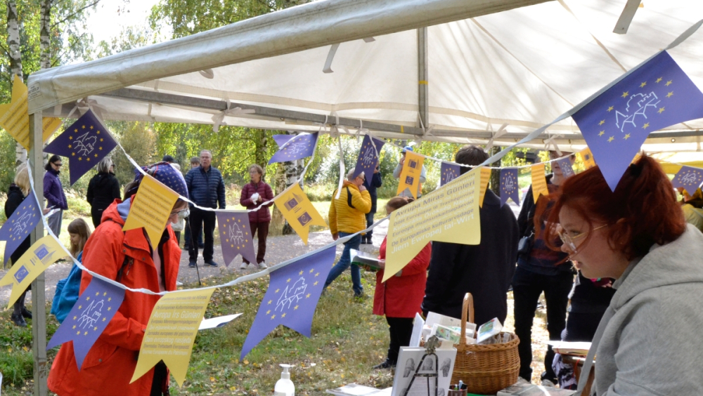 EHD event by the Stenkulla rock in September 2022. Photo by Riina Koivisto.