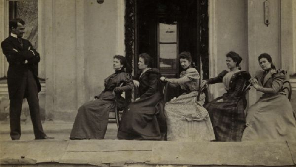 a scene of life in the manor