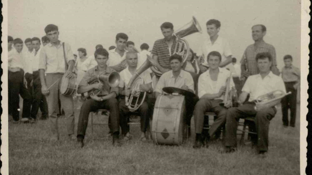 The folk  brass orchesta of the village of Gorno Peshtene. Image credit: KartaNaVremeto-vratsa.org