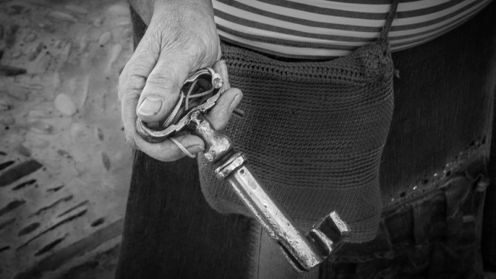 LLave de la Iglesia de San Andrés en Ollauri (Fotografía Ángel del Río)