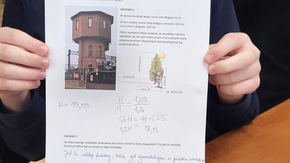 Group II applied mathematics to define the bloc of the monument and calculate the dimensions. Mathematical exploration of heritage - that happened in Solec Kujawski!