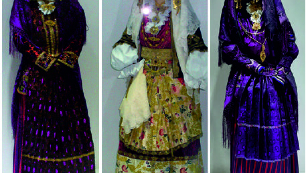 Casa Ligas - Uda museum: festive and ceremonial clothes