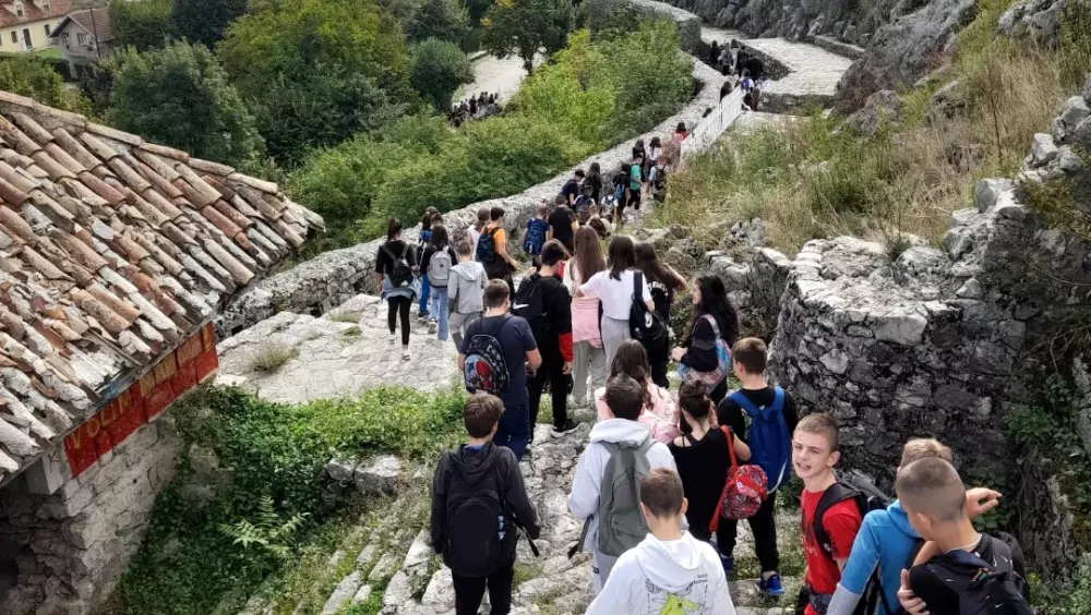 Childrens visitors Bedem Fest and Fortress