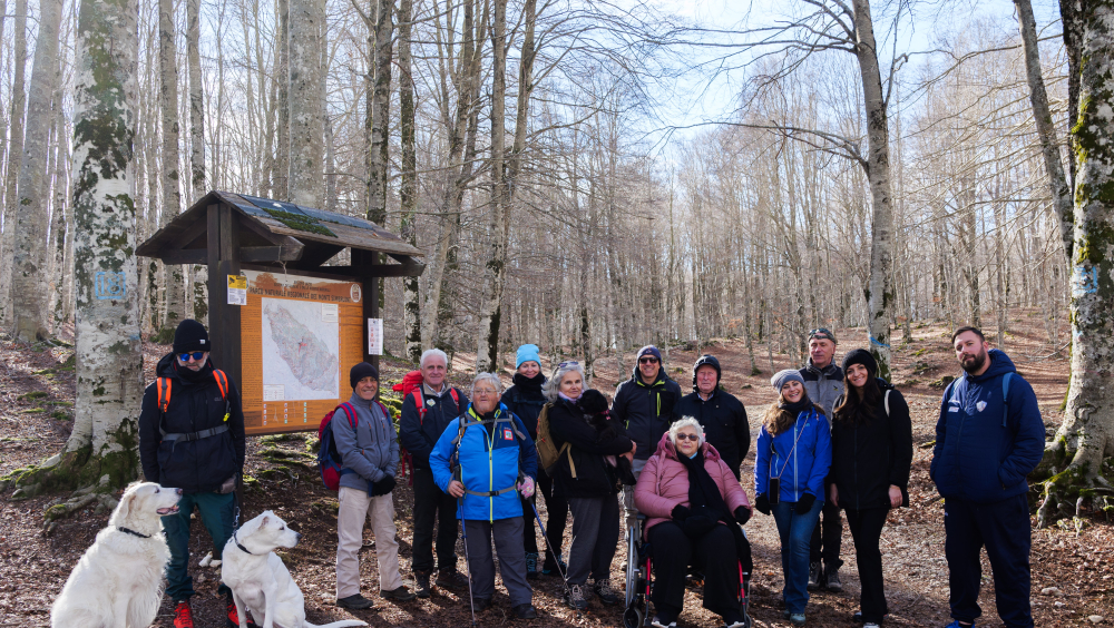 Walking the trail of the transhumants at "Piana di Fondi", Jenne. The group of partecipants (ph Mauro Sostini)