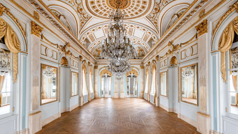 "Welcome, your Majesty" - te gast in de Spiegelzaal van het Paleis op de Meir