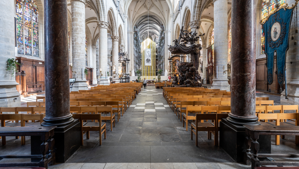 Waan je op reis in de Sint-Andrieskerk