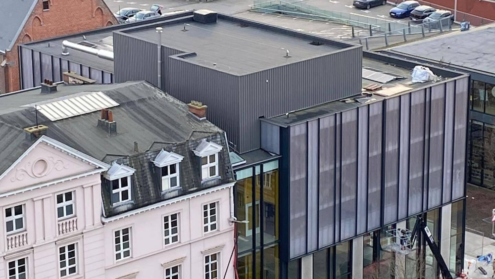 Bezoek de neogotische Sint-Vincentiuskapel van het Oscar Romerocollege