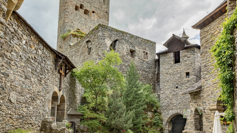 Ramingstein - Burg Finstergrün