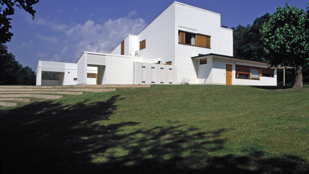 Maison Louis Carré in Bazoches sur Guyonne, France