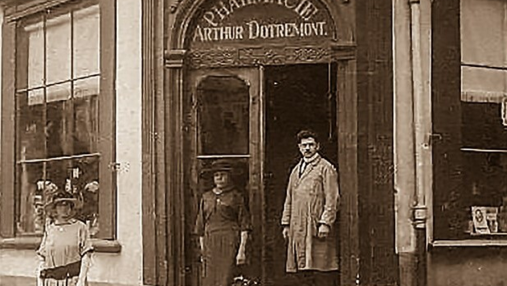 Bezoek de 300-jaar oude Apotheek Bulteel