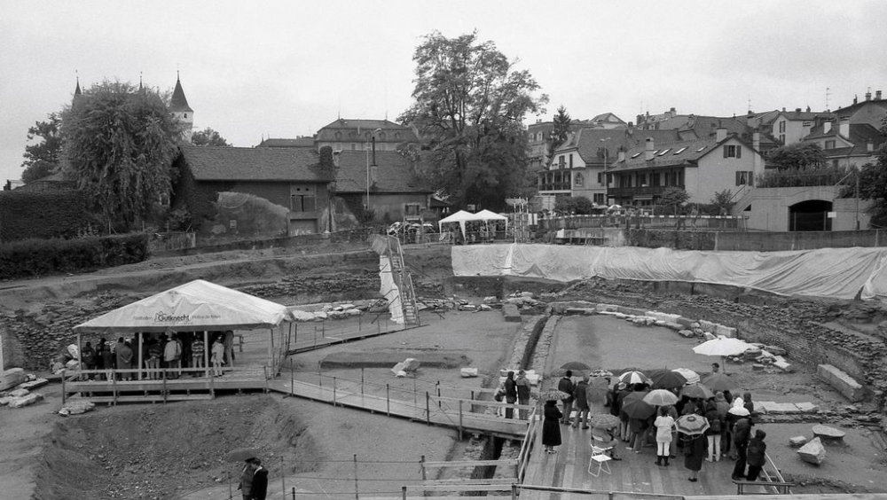 L'AMPHITHÉÂTRE ROMAIN
