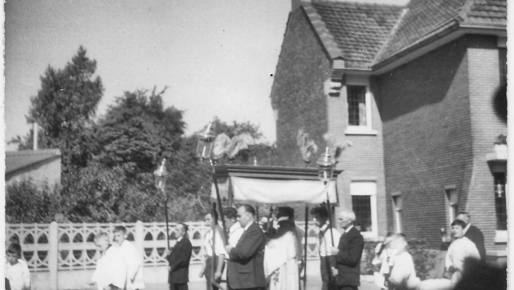Heropstart processie Bekkevoort