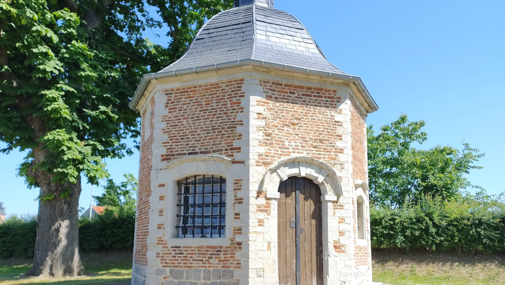 EN Route in Ransberg: kapel van de Verlosser