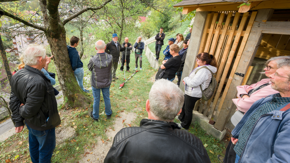 Workshops at the house (Photo: Nejc Menard)
