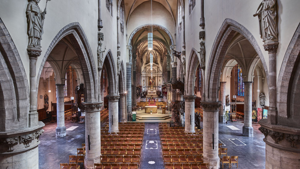 De Sint-Nicolaaskerk: van heinde en verre