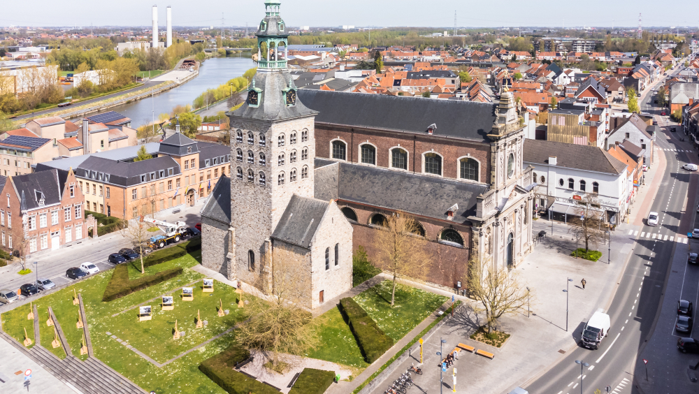 250 jaar kerk van Dewez
