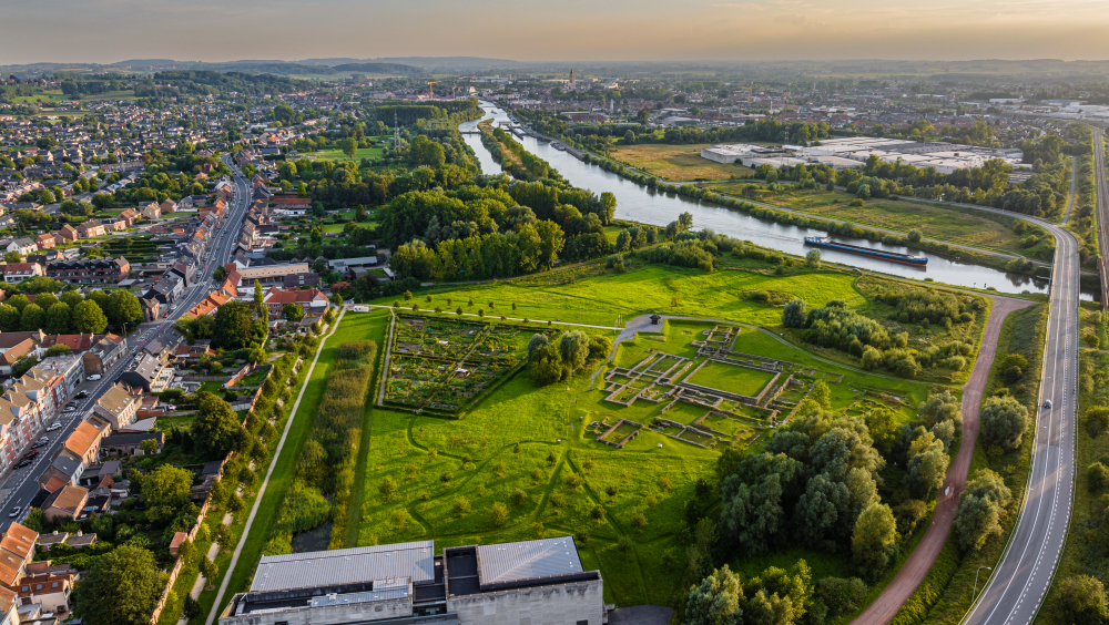 Spoorzoekers op wandel