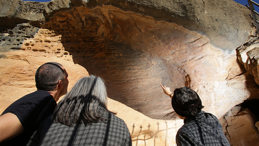 Visita guiada en llengua de signes al Conjunt Rupestre de la Roca dels Moros del Cogul