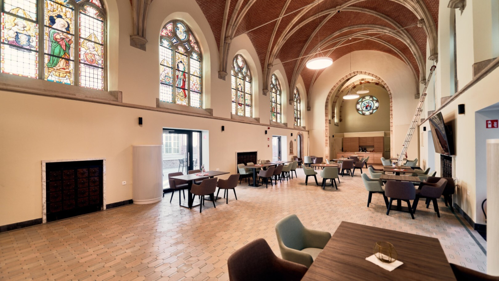 Wervel tussen oud en nieuw in het Prinsenhof