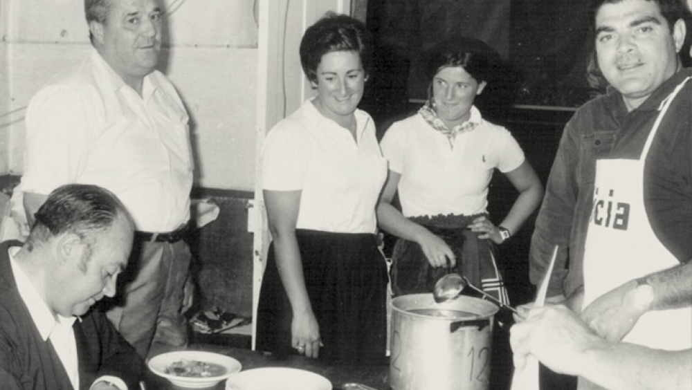 Judges and chefs in a cooking competition