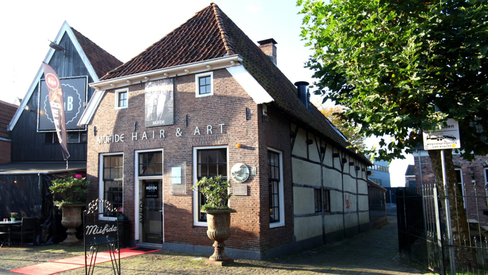 Dr. Poolhuis