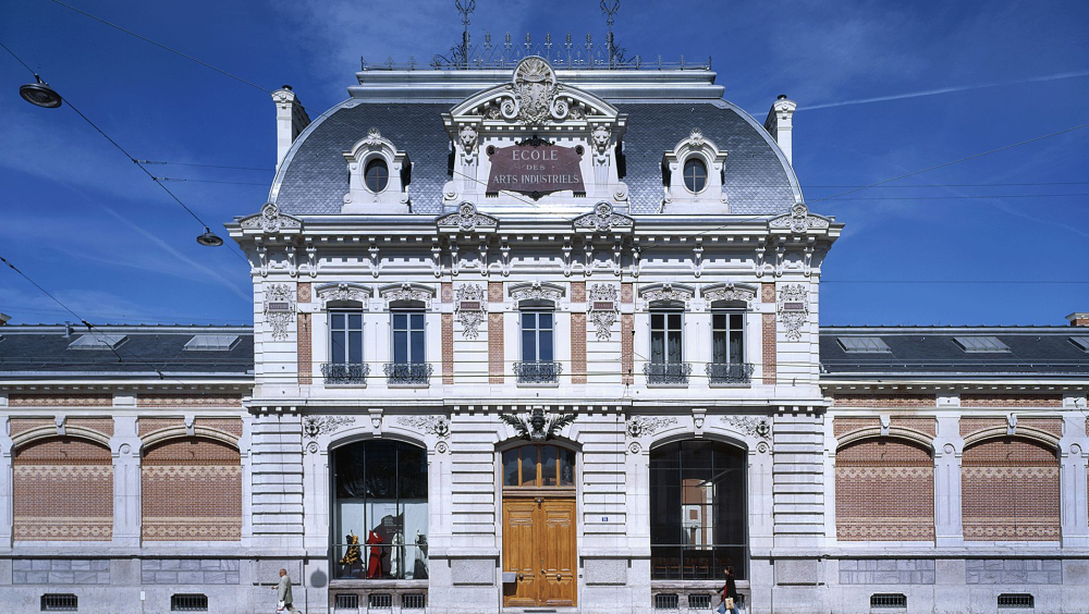 LE BÂTIMENT D DE LA HEAD-GENÈVE : HISTOIRE D’UN BÂTIMENT CONSACRÉ À L’ENSEIGNEMENT DES ARTS