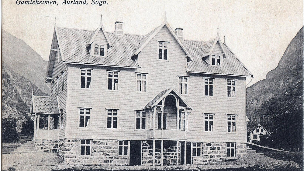 Frå gamleheim til husflid