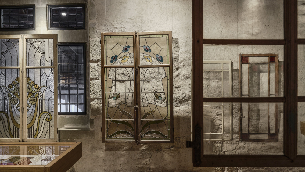 LE VERRE DANS L'ARCHITECTURE À TRAVERS LES SIÈCLES