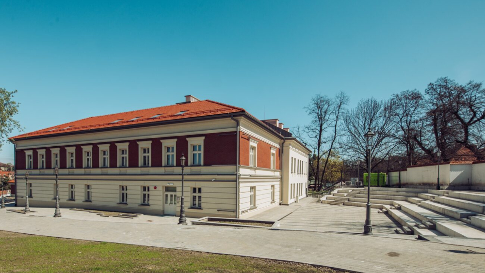 Sąd, szkoła, muzeum – zabytek i najnowsza architektura. Otwarte drzwi zmodernizowanego gmachu Organizator