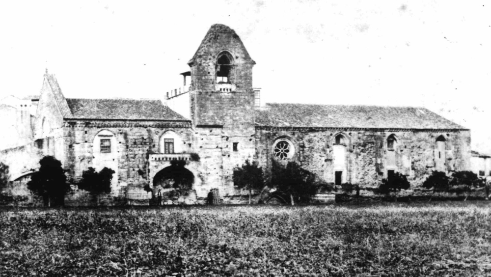 JANELAS E PORTAS ESCULPIDAS - VIAGEM ENTRE TEMPOS