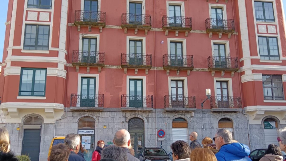 Bermeo 1875-1975. Arquitectura contemporánea singular de propiedad municipal