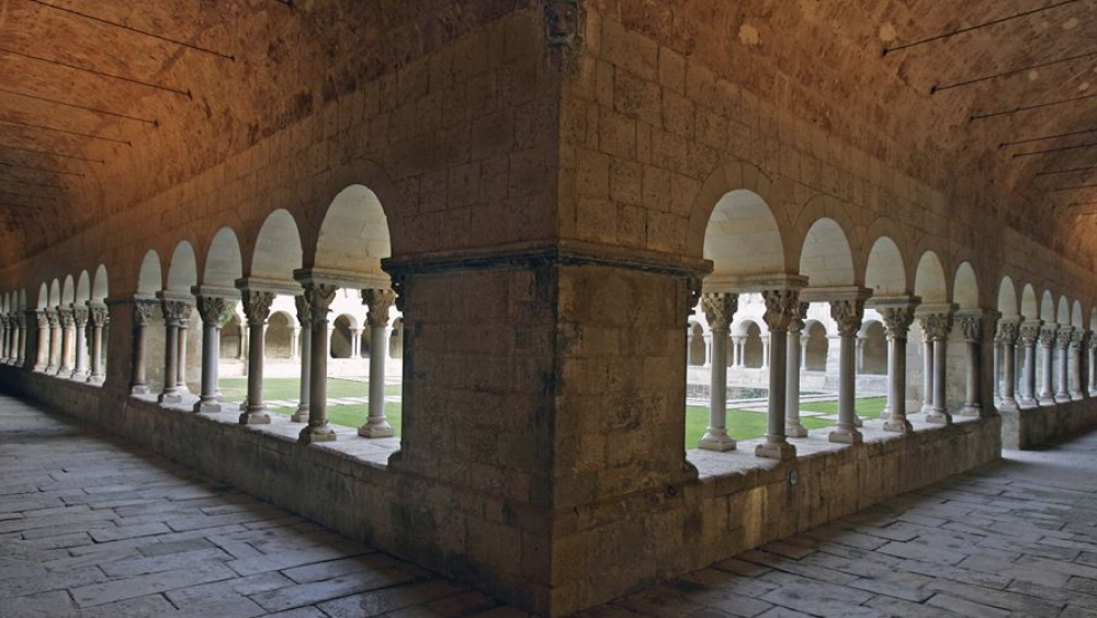 Dos claustres i un mestre constructor