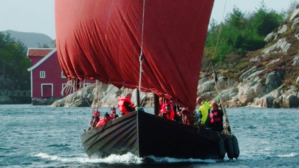 Med Brørvikskuto til veglause gardar langs Veafjorden – Kulturarvfestivalen i indre Vestland