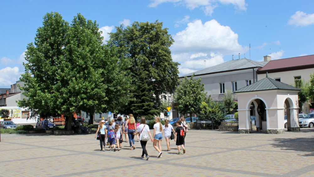 „Między tradycją a nowoczesnością – architektoniczne oblicza Chmielnika” Organizator