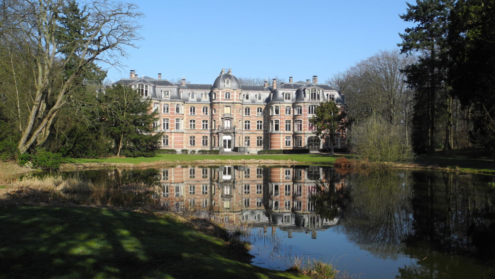 Het Ravenhof: een kasteel vol (toekomst)verhalen
